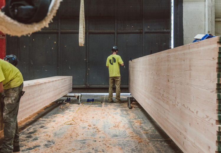 Glulam beam manufacturing in Oregon